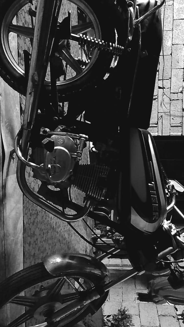 ايراني4 كير موديل 2021 كاملة من كلشيء نضيفة علة أيدي فقط اروح بية للشغل ورجع ما متعوبة بدون اوراق السعر450وبية مجال  بصيط رقم الهاتف ***********
