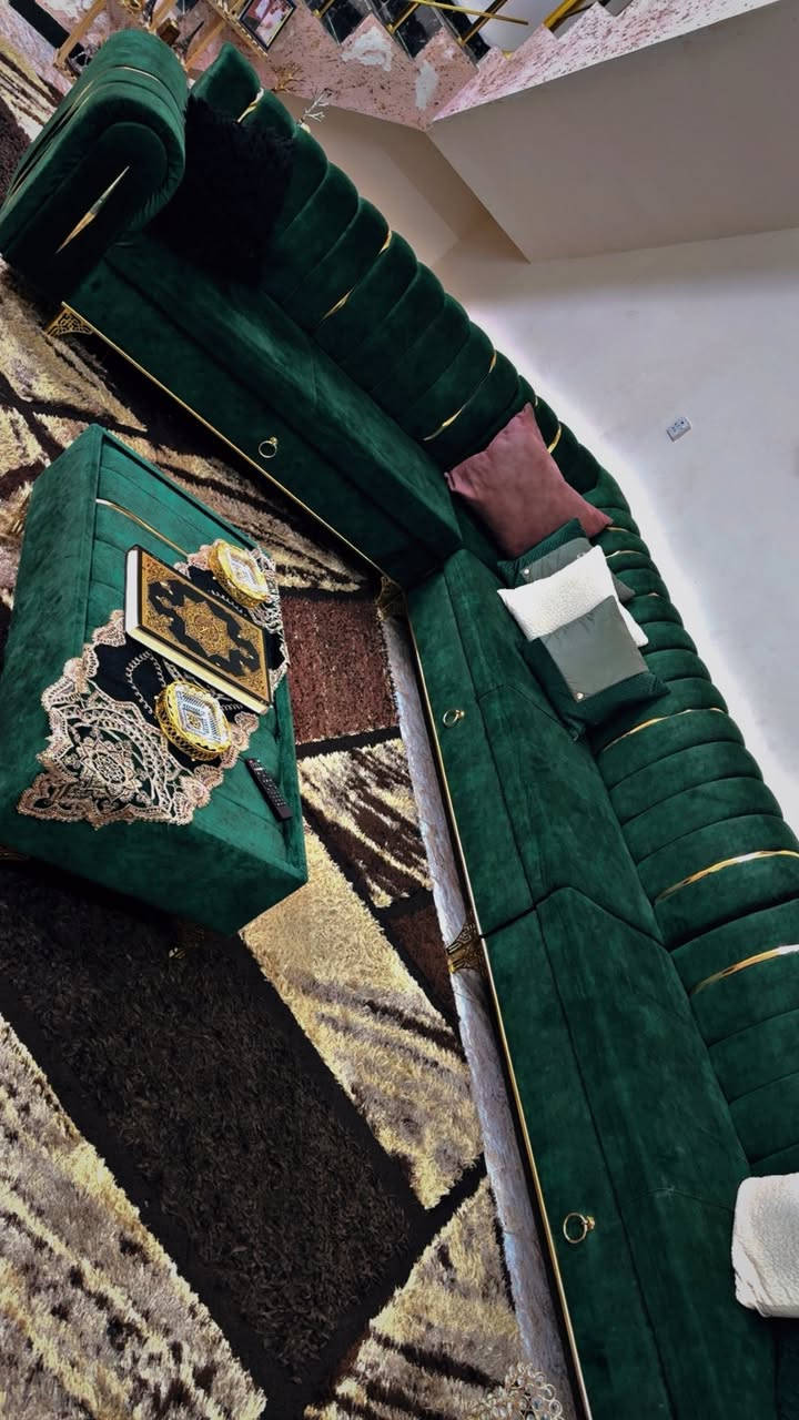 ديوان للبيع نضيف استخدم 4 اشهر فقط السعر300 فقط


**إذا كنت صاحب هذا الإعلان وتريد حذفه لأي سبب، رجاءا أرسل رسالة إلى الدعم الفني**