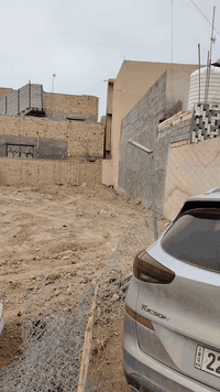 سلام عليكم قطعه للبيع مساحة مساحة 140متر بالجمعيه شارع ام البنين طابو زراعي *********** *********** واتساب
