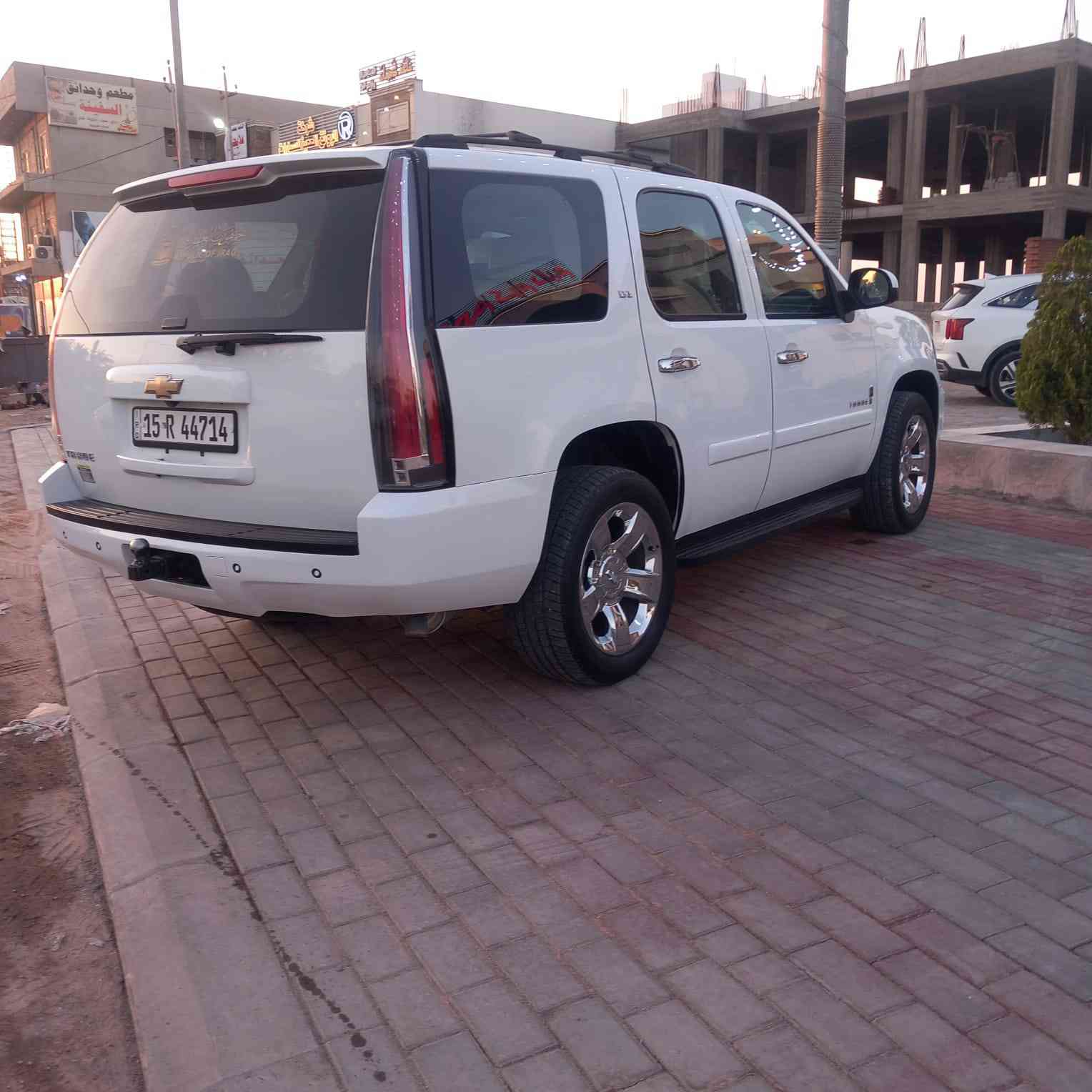 سلام عليكم سياره تاهو موديل٢٠٠٧ سياره جديده حيل ومكفوله فوول مواصفات معروفه مواصفاتها LtZ السعر ١٨٥ وبيها مجال مكاني الرمادي  خالدليه للاستفسار تصال ***********
