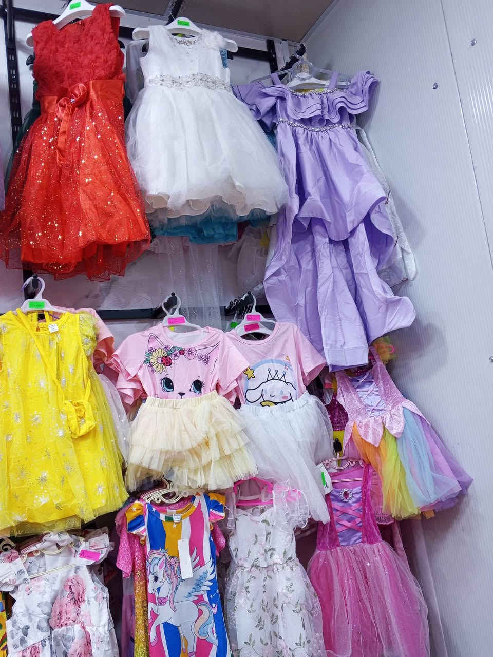 اللهم صل على محمد وال محمد 🦋✨💫قطع متوفره داخل المحل 
للحجز واتساب او ماسنجر 
***********
