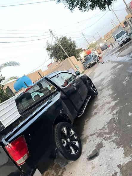 السلام عليكم نيسان تيتان موديل 2006 رقم جديد سنويه جديده 2030 هزة جديده بشهر 11 مهزوه رقم مميز واربع أرقام مكينه كير لكزز بالكارتونه ويل كب تخم تاير شاشا كبيره 5 راكب لايت زنون سيارة ترايهه يخبل وين متريد بيهه طخه بالبدي الجهه اليسره مرشوشه السيارة سبب الجراد للبيع او مراوس شعندك نزل مكاني بغداد هذا رقمي للاستفسار *********** ابو عزوز
