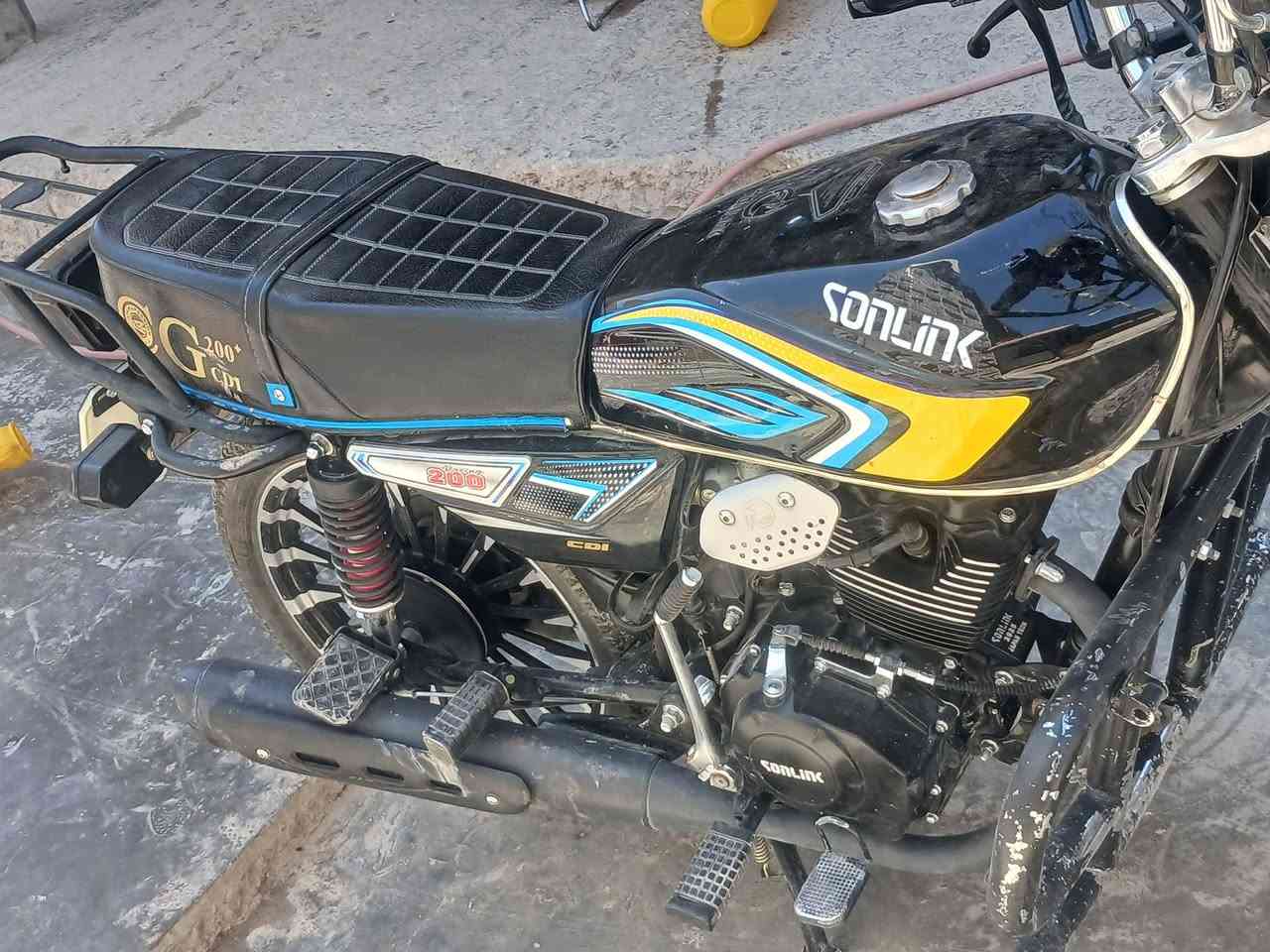 موطور موديل 25 جاهز من كلشي كفاله السعر 950 الف الاستفسار عل هاذا الرقم ***********
