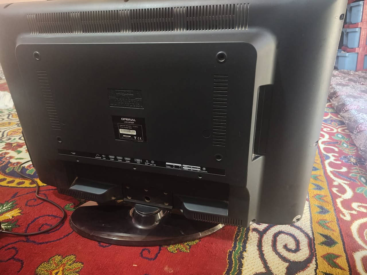 تلفزيون نضيف السعر 125بيه مجال ***********
