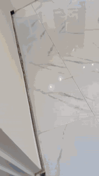 للبيع ١٠٠ متر بناء حديث 
٥واجه نزال ٢٠
٣ غرف نوم
حمامات ٢
مدخلين 
ومخزن كيسبان  مغلق 
سطح 
استقبال 
منور 
التسليم مباشر  
***********
شارع عريض ومقرنص ٧ متر عرضه 

عنوان  ال زراعي ال ٦٠٠ خلف البداله 
مدخل من حامع النجيب باشه في  ومن القنات قرب البداله  ومن السريع  من  تحت جسر ال ٦٠٠  
زراعي سند ٢٥
قرار محكمه
