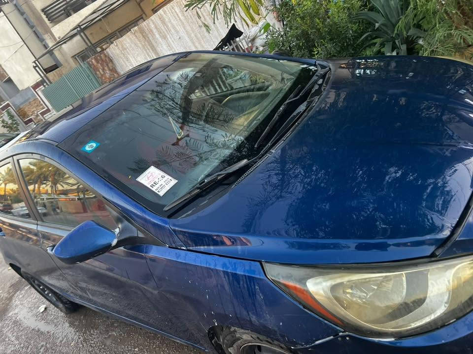 السلام عليكم اكسنت للبيع موديل 15 رايده ب80    /***********
