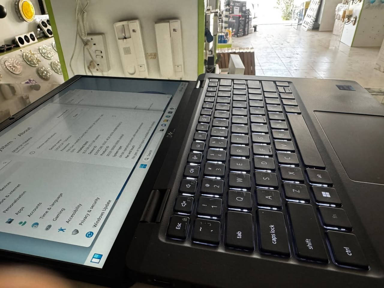 Dell 7420
Core 7-11th
Ram=16 gb
Hard =256 ssd
FHD =1920*1080
14”
السعر=٤٥٥ الف


**إذا كنت صاحب هذا الإعلان وتريد حذفه لأي سبب، رجاءا أرسل رسالة إلى الدعم الفني**