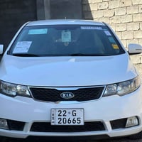 كيا سيراتو موديل 2012 بدون صبغ فول مواصفات داخل اسود تحكمات ستيرن حساس...