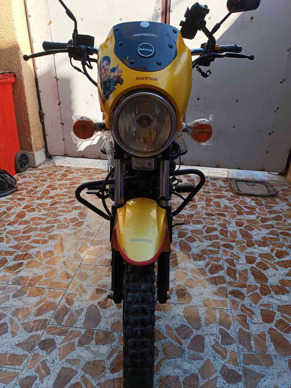 السلام عليكم دراجه دايون ماكس للبيع موديل ٢٣ رقم وسنويه السعر واحد ٩٥٠ اليريده ايدك  عليه ***********
