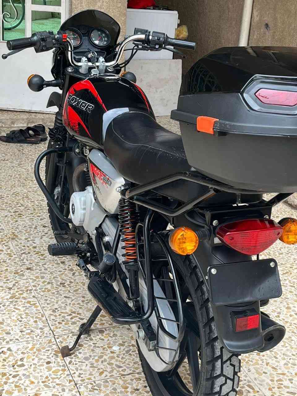 سلام عليكم دراجة بوكسر موديل ٢٠٢٢مرقم سنوية ديالى  كاملة من كلشي تجي بس تفحص  سعرفهة مليونين قفل الشراي يتصل وكل الهلة الرقم ***********
