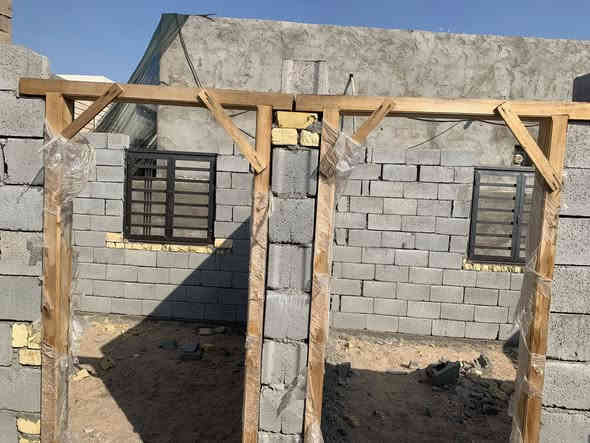 بيت هيكل واصل للرباط طابو صرف المساحه 160م 
الموقع صبخت العرب قرب عماره طربوش 
السعر 90 مليون 
رقم الهاتف ***********
