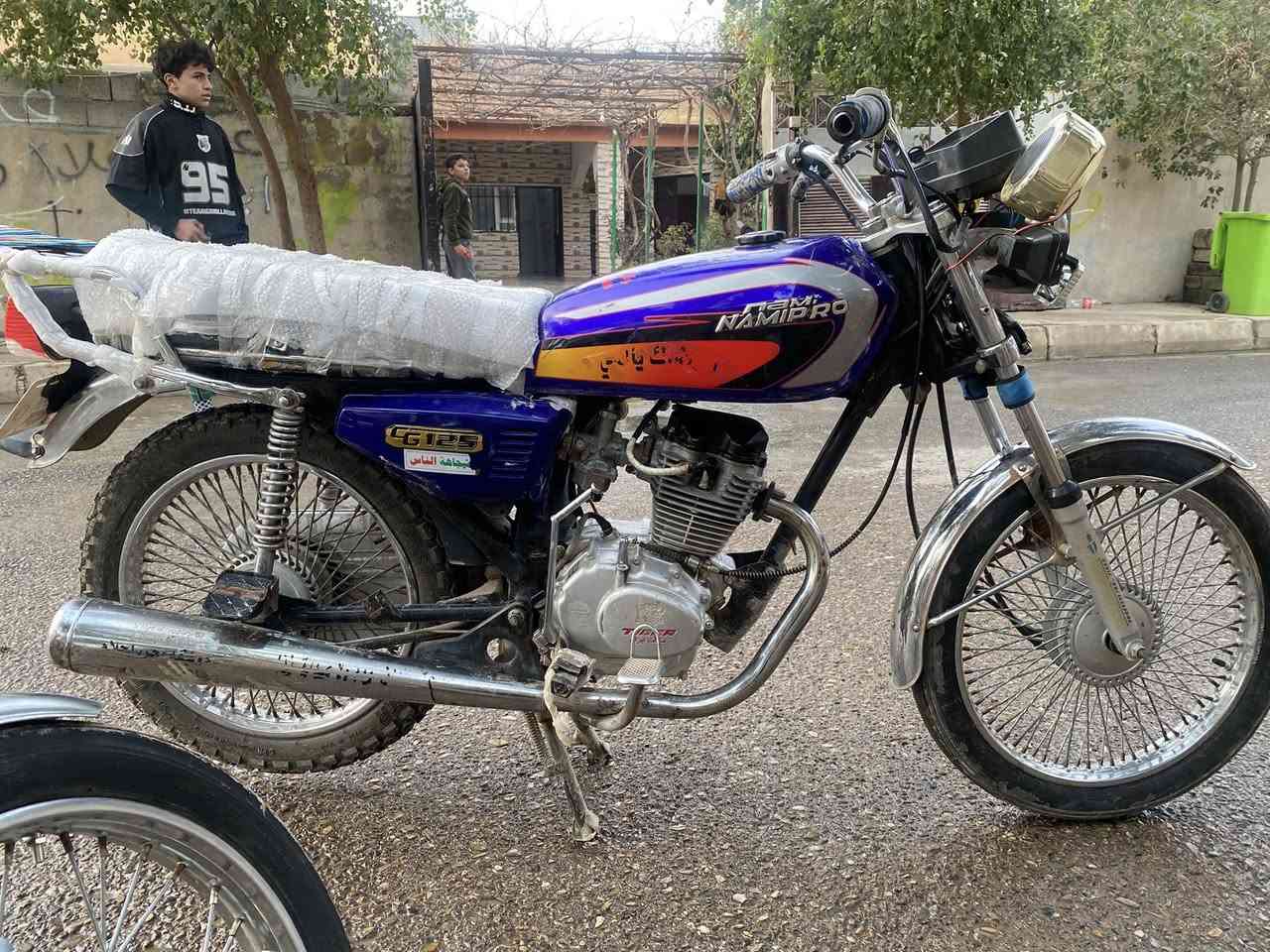 السلام عليكم ماطور
للبيع تايكر اربعه 2020كير محرك معمر جديد 
ماطور شرط ماينطي دهن كهربائيات كله شغاله 
الرقم ***********
مكاني حويجه داخل 
السعر 280 او بي مجال حگ الجيه
