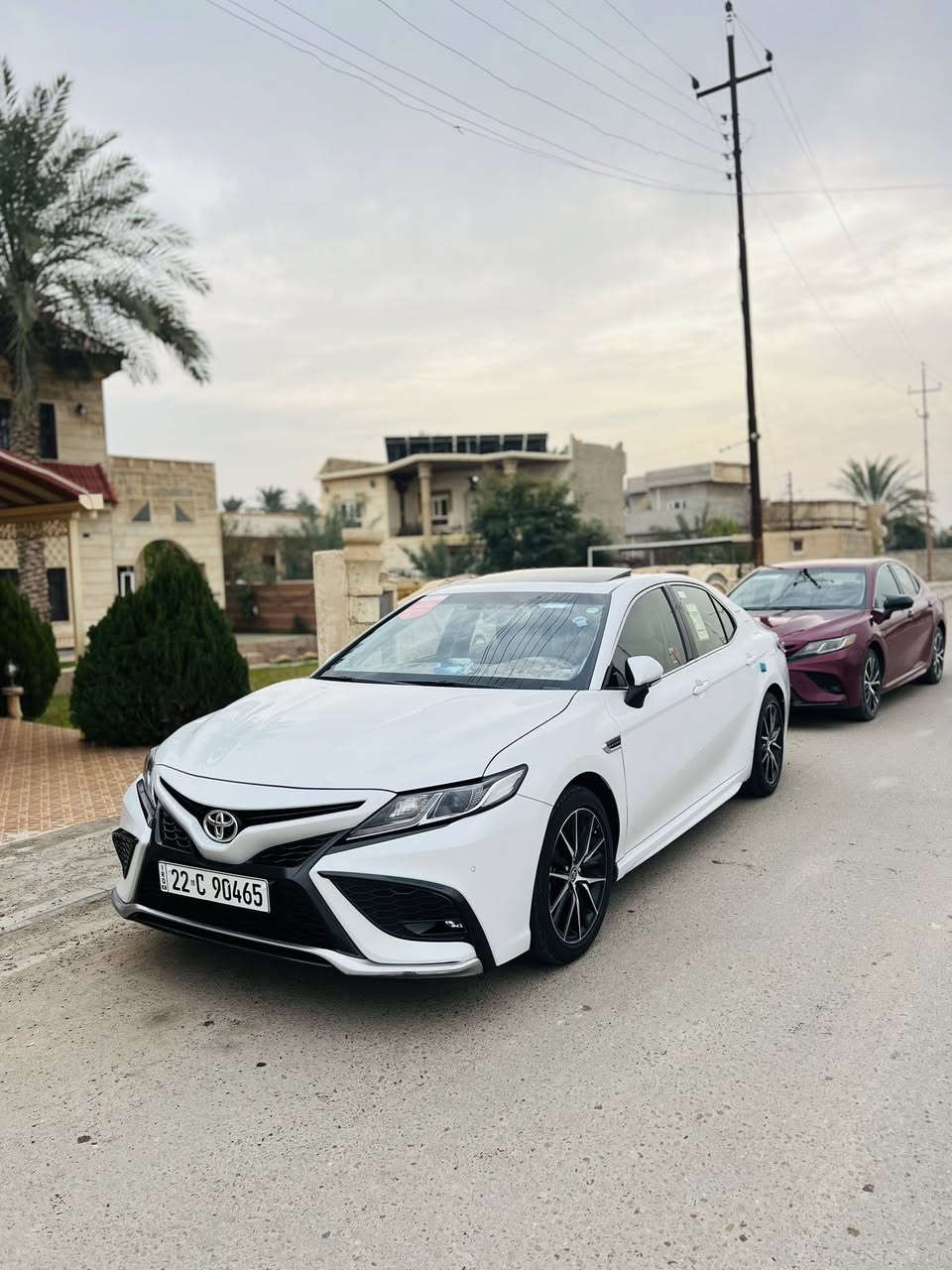 السلام عليكم (اللهم صلي على محمد)
كامري موديل 2024 
فئة Se خليجي فول مواصفات 
تنتة ☑️ 
مري شفط 
بصمة تشغيل عن بعد 
بصمتين 🫵🏻
رقم أربيل تحويل مباشر 
غنيه عن التعريف 
اقتصاديه 
رزانه 
متانه 
ويل نجمة ⭐️ 
بدلتلها تخم تايرات قبل اسبوع بل لآيلون 
دهن كل شهر إبدللها 
السياره حلوه ونظافه خير من الله 
شوفة العين 
السعر 275 وبيها مجال للشراي وياخذ السياره وغداه ويطلع راضي وإذا مو شراي ويجي يتغدى هم حياه الله 
أترجاكم ما نحب المماطل والمساحاة السوگ كلشي بي 
مكان قضاء العلم 
رقم الهاتف :*********** 📞
