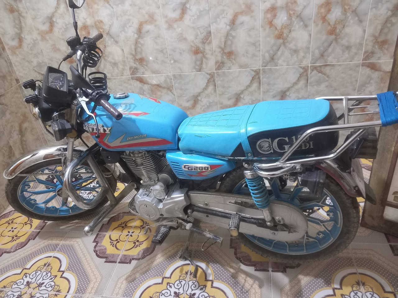 سلام عليكم 👋💙
دراجه ايراني سونلك للبيع 
مواصفات دراجه 
محرك دراجه 200 شلعه وتاكل شارع 
موديل دراجه 2024 ,
دراجه نظيفه كله شغاله 💙👍
سعر دراجه 750 وبي مجال بسيط للشراي 
عنوان الدراجه الرمادي الشراع ..
للتواصل الاتصال او مراسله واتس آب 👇
(***********)
