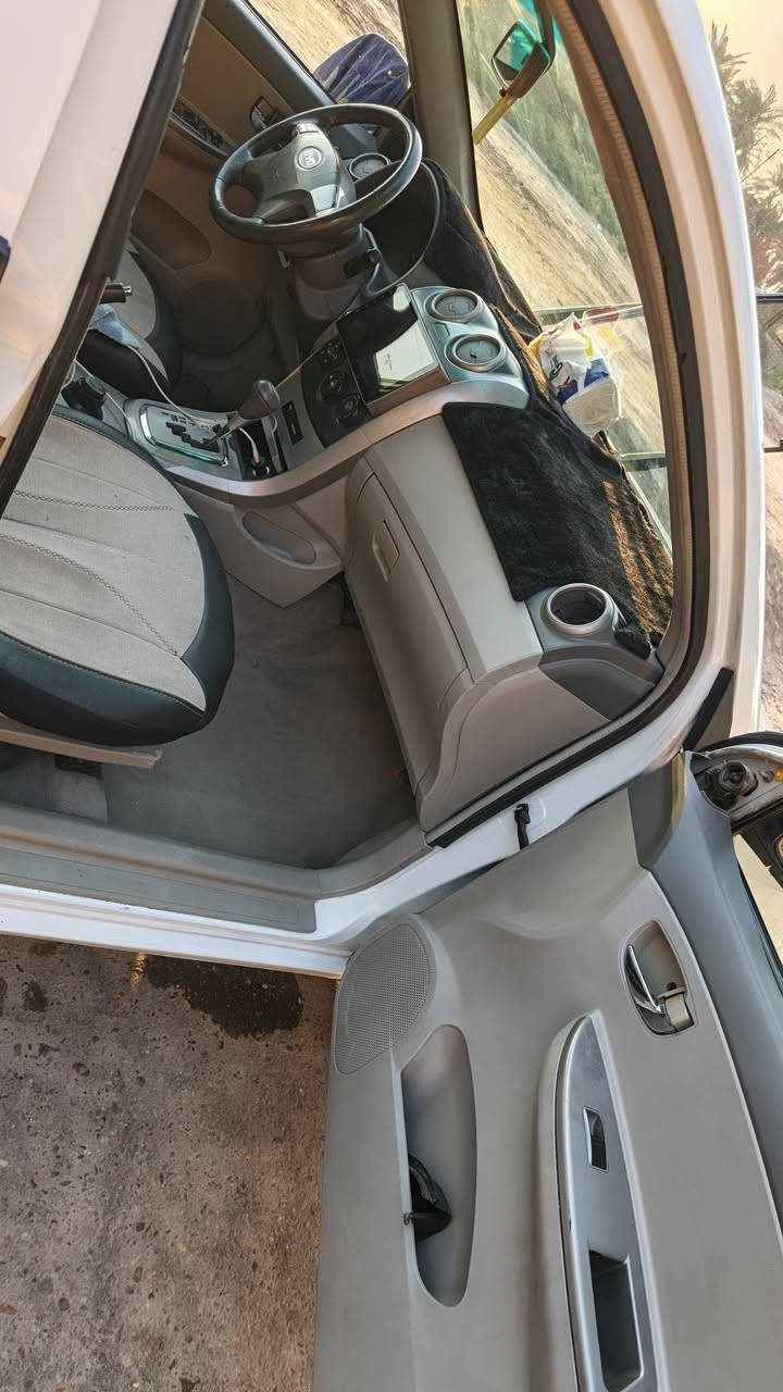 للبيع بي واي دي جي ثري موديل ١٣سياره متعوب عليها الله يشهدكيرقبل ١٠ايام شاده مال كصه خياسات ملكطه مابيهااي خياس بيهاباردباب سايق وباب الخلفي الأيمن ثاني يوم مداورهزه مامنتهيه تخم تايرالسعر58 مكان سياره بغداد المدائن والاتصال عرقم ***********
