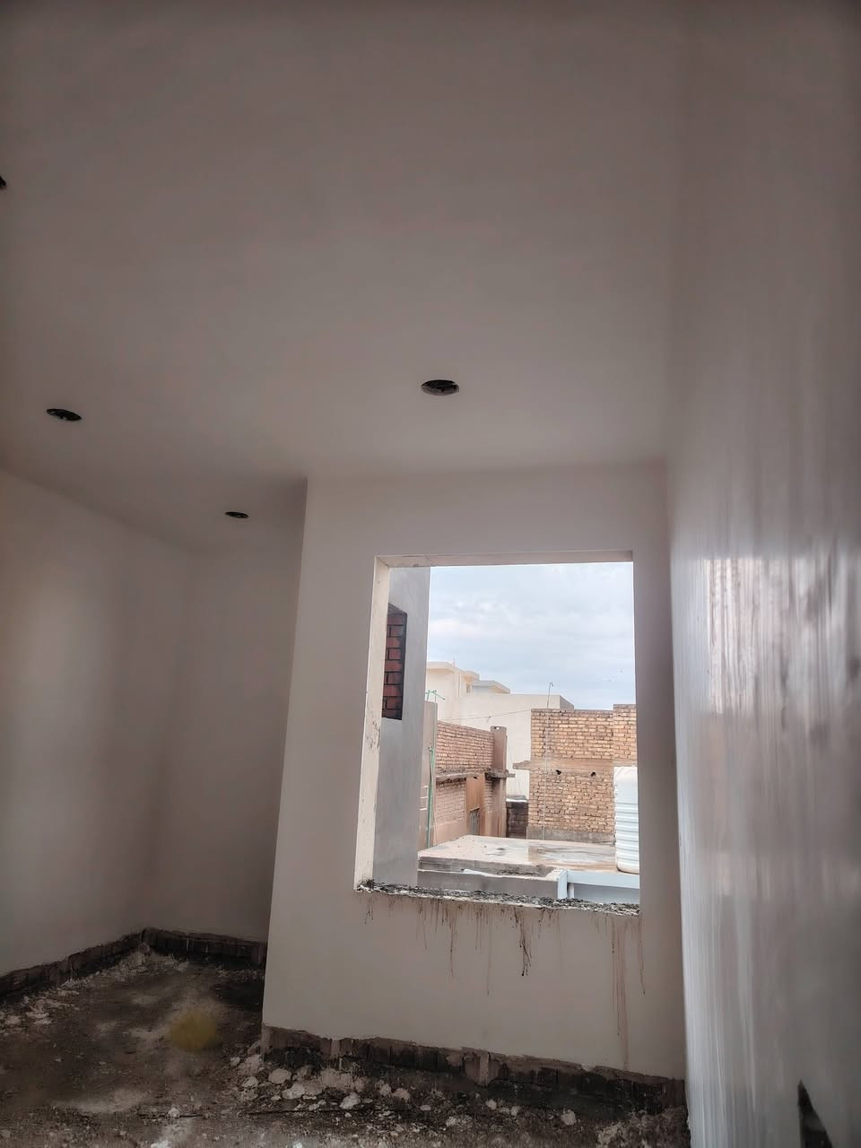 سلام عليكم شغل جص بورك نضافه وعداله مصاطر ستلام مهندس العنوان ديالى تواصل على رقم ***********
