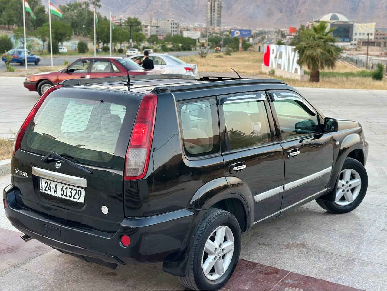 نیسان ئێکسترێڵ .مۆدیل 2006 فول ماسەفات گێر تۆماتیک 4پستۆن دەبڵ ئاکسڵ دبڵ ئۆتۆ. قفڵی تەگەر. ناو زەرد تەبریت مەرکەزی پانۆراما جام ئۆتۆ.  
بۆیاخ. ٢ پارچە و نیو بەس پەمپە بۆ جوانی بێ ناو بێ ئیرباگ
رەقەم و سەنەوی تازەیە تا ٢٠٢٨ 
سەیارەکە هەموو گیانی لەسەر وەزحی شەریکە ماوەتەوە یەک دۆلار مەسروفی نیە ناو دەری لۆک لۆکە 
شوێن رانیە.     سحری  ٦٥$ قفڵی بێ مەحامەلە 
کۆرەک:  وەتس ئەپ :   *********** رانية, السليمانية
