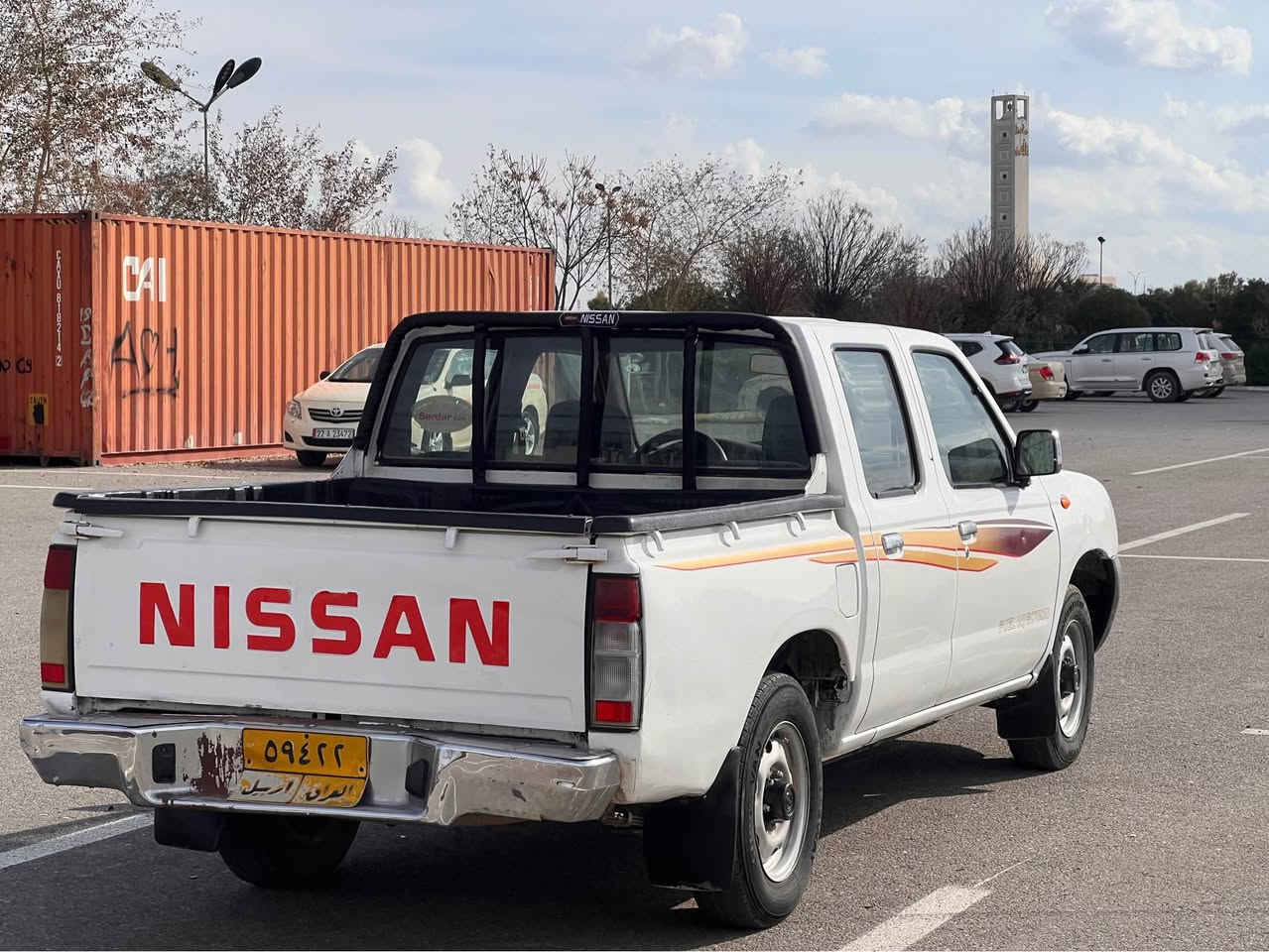 نیسان مودیل2009 پارچە رەشە لەسەر ساغەی بێ لێدران
بۆدی بیلادیە گێڕومەکینەوتەبرید بەشەرت پیش وپشت کەپس ناو سور جام کارەبایە یەك دینارمەسرەفی تیدا نیە
شوێن هەولیر بنەسلاوە رقم تلفون:***********
سحری.105کەمێك مجال 
گۆڕینەوەش دەکەم بەدڵم بیت أربيل, العراق
