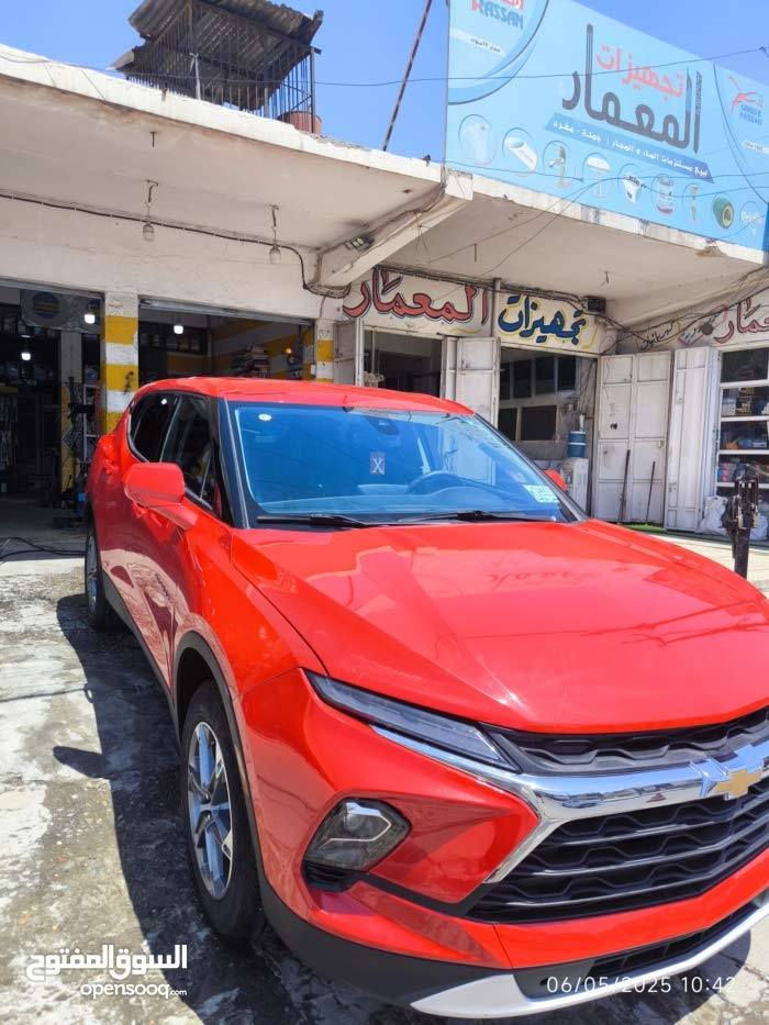 Chevrolet Blazer 2023 2LT
سيارة حرة مرقمة وجاهزه ترايك لاربيل
 مستوردها بنفسي ، محتاج فلوس لذلك
 عرضتها ، مسافر بيها السعودية مرة و للشمال 3 مرات رزنه و ناعمة بالطريق محرك 2000 تيربو ، تشتغل بانزين عادي ومحسن بكفائه عاليه 
طخم تايرات جديد
حادث خفيف الصور مرفقه فقط البنيد مبدل ، ايرباكات راجعه سستم

السعر 210 قابل للتفاوض
***********
