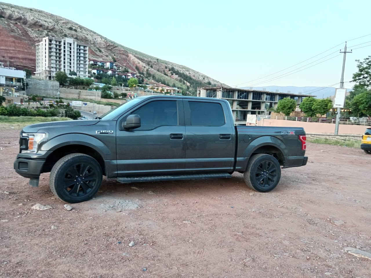 🚘 للبيع / بۆ فرۆشتن

Ford F-150 موديل 2020
سيارة نظيفة جداً وبحالة ممتازة
دبل (دوو بست) وخفيفة بالسياقة
محرك 6 سلندر توين تيربو
كل شيء فيها شرط والفحص مرحب به ✅

📞0750 7080094

للمزيد من المعلومات التواصل على الخاص
🚘 بۆ فرۆشتن

Ford F-150
مۆدیل 2020
دوو بست و سووکە لە شۆفێری
6پستنی توین تۆربۆ
سیارەکە زۆر پاک و هەموو بەشەرتە ✅
فەحص کراوە و هیچ کێشەیەکی نییە

📞 ***********

بۆ زانیاری زیاتر پەیوەندی بکەن
