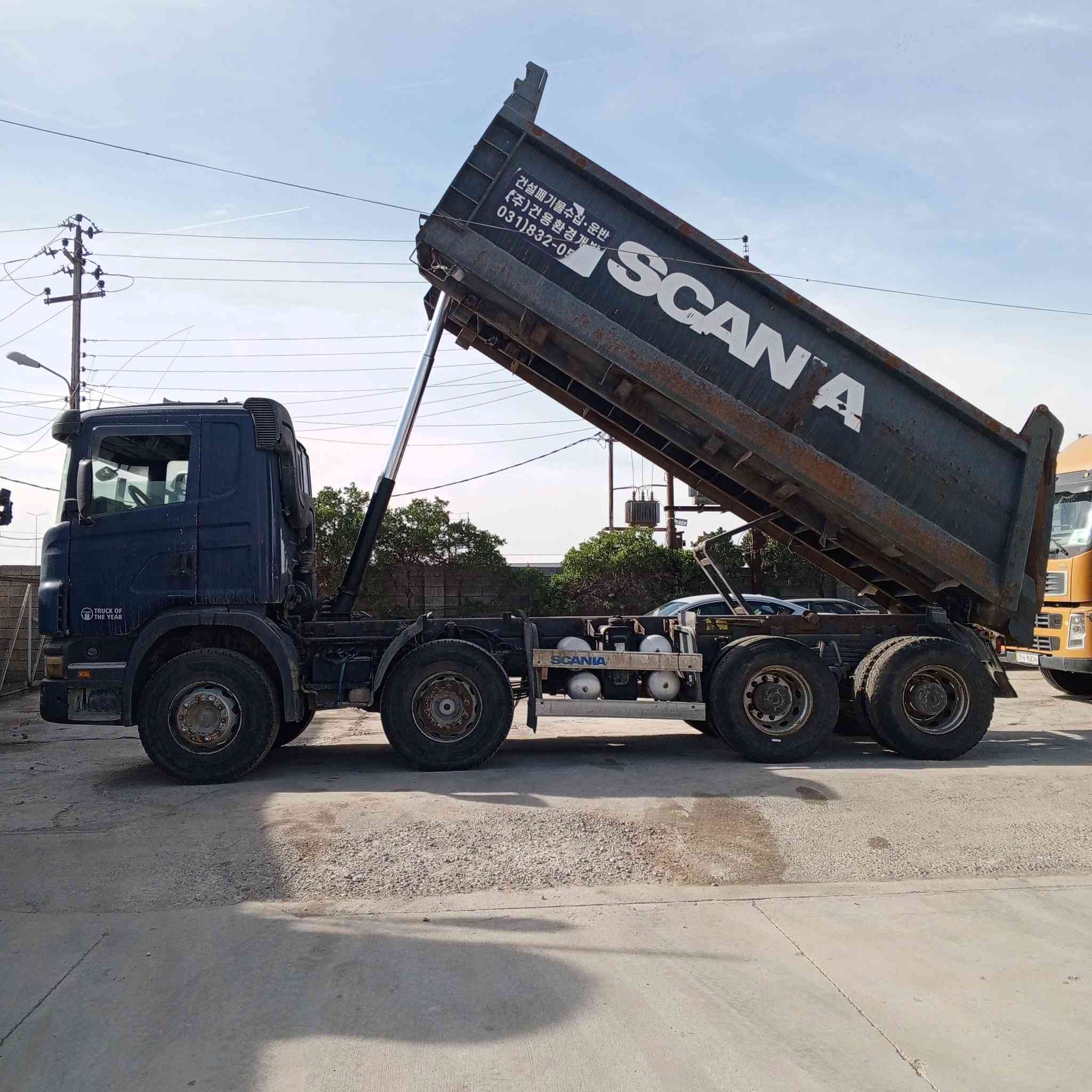 سكانيا بوماعقرب  موديل 2011 منفيست بصره بلادي شاصي وقماره محرك وكير واكسل مكفول المكان كركوك معرض ابو عادل للاستفسار ***********   ***********    ***********ابوعلي كركوك
