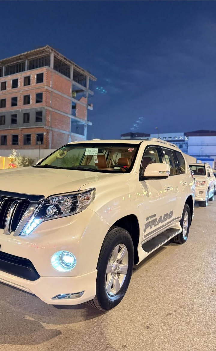 برادو 2014 مكفولة كفاله عامه دبل تانكي كويتي
فول مواصفات كويتي دبل تانكي فتحة بصمه كراسي كهربائية شاشه كامره حساسات لايت زنون اسود اصلي داخل صاج جلد تخم تاير جاهزه من كلشي 
محرك V6 (4000) ماشيه 89 رقم بغداد جديد 

السعر 339$ 

مكانها بغداد اليرموك او حي الحسين 

***********
