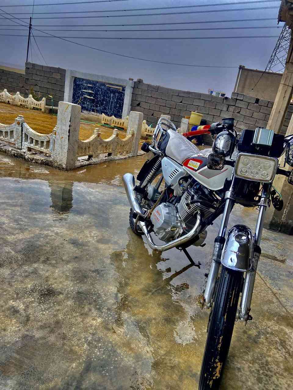 اسلام عليكم ماطور سيفان مديل 2020 وزن ثقيل باب اول شرط مامفتوح لاصرف ولا نفخ سعر 475 وبيه مجال شي قليل شراي..  تعال خاص  ..  او اتصل عل رقم ***********
