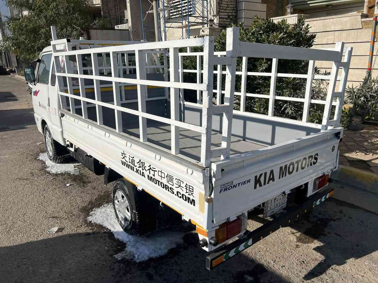 السلام عليكم للبيع كيا بنكو مديل 95. رقم ديالى إنكليزي سنويه لل29 محرك 2700 بلاد جديد  كير اكسن حداده شواصي كفاله تخم تاير.  دواخل جديده محجر   غلاف جاهزه.   قماره وربع 7 جنكال.     مكفوله من ضربه وكص.  فقط صبغ جماليه.      مكاني بغداد.    السعر.  65 ورقه.           اتصل.  وتدلل. 
    هـ. ***********.    هـ. ‭0788 288 2273‬. 💞
