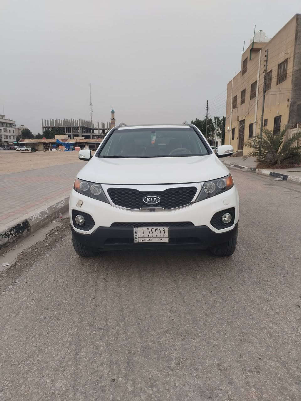 سلام عليكم سياره نوع سورنتو خليحي كويتي موديل 2012فول مواصفات واحد عل واحد بيه قطعتين كليرفقط  بدون دواخل كفاله كير مكينه حداديه تخم تاير تبريد تدفىه تبريد ثلج شاير بل مري مري شفط شاشه كامره حساسات تحكم ستيرن جهتين خمسه ويل كب 6سلندر 7راكب 3قطع تبريد مكفوله من الحادث والضرب والتبديل والفتح والباقي كفاله عامه الاخير السعر 139وبيه مجال حك الجيه العنوان كربلاء الهاتف ***********بسمي تحويل مباشر مامتواجد عل فيس بيع فقط
