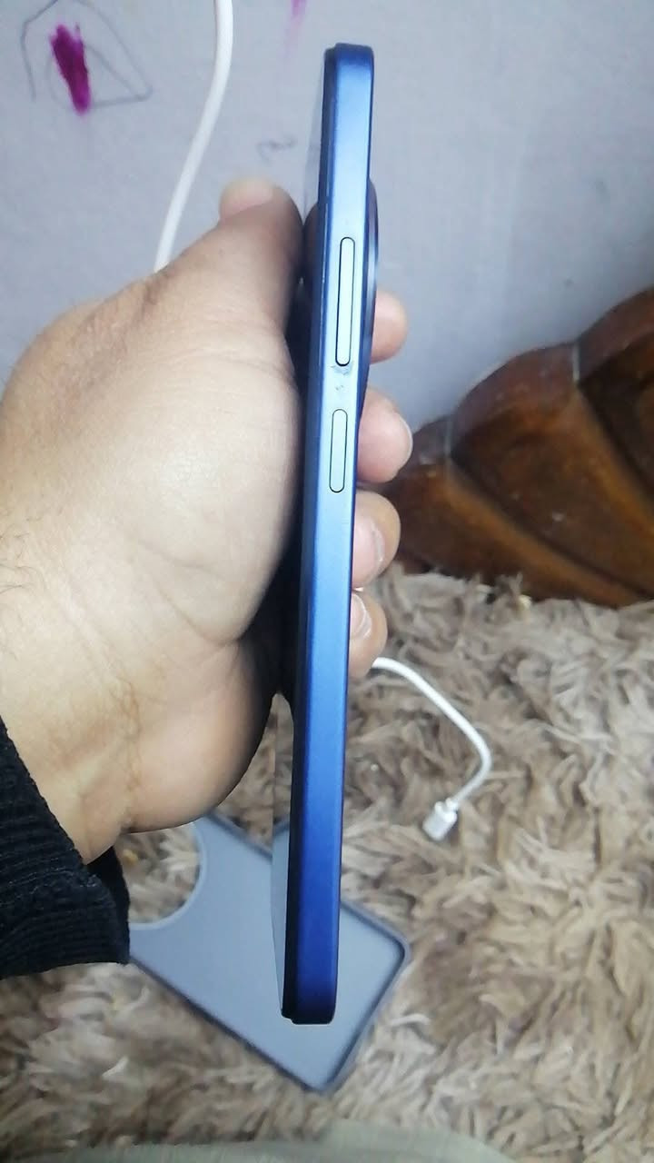 موبايل للبيع جديد مستعمل شهر اغراضه كله كامله السعر 150 بمجال ذاكره 256
*********** ***********
