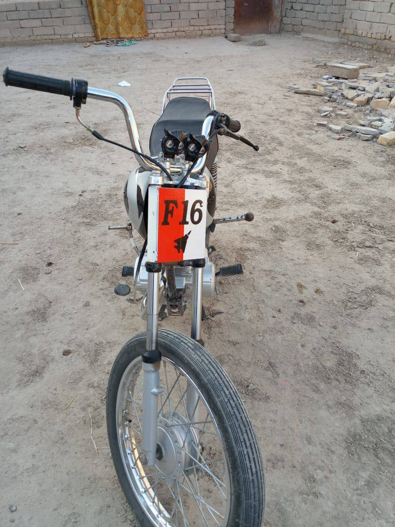 السلام عايكم شباب دراجه رابيدو
كفاله  عامه  
دراجه نضيفه 
مكينه 24 مامفتوحه  

سعر 500وبيه مجال


**إذا كنت صاحب هذا الإعلان وتريد حذفه لأي سبب، رجاءا أرسل رسالة إلى الدعم الفني**