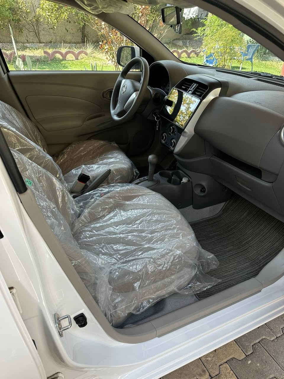 السلام عليكم نيسان صني مديل 2024 هندي رقم بغداد بسمي تحويل ثاني يوم ماشيه 30 الف مكفوله كفاله عامه السعر 135 
رقم الهاتف ***********
