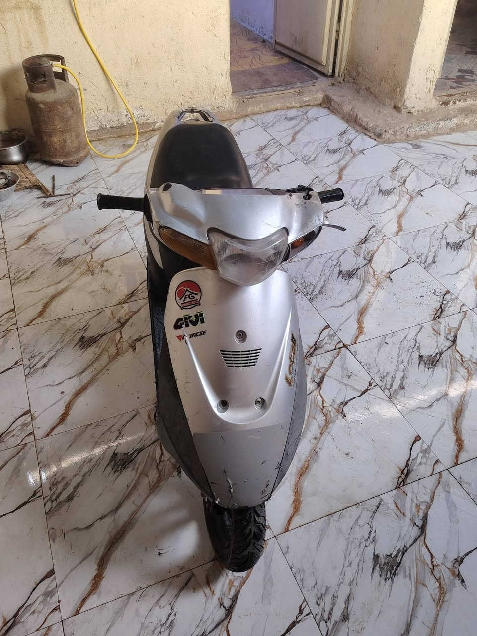 دراجه لبيع نضيفه شراي ينتصل عله هاذه رقم ***********
