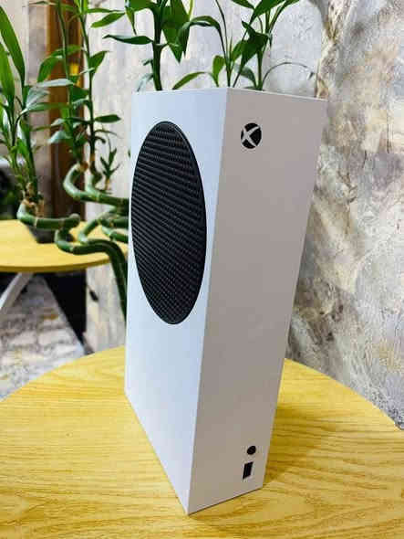 لبيع - سيريس اس نضيف مامفتوح ويا جوستك وحدة ويا كيمباس 3 اشهر كل ملحقاتة موجودة السعر 350 وبي مجال مكاني بغداد الحسينية لتواصل ***********
