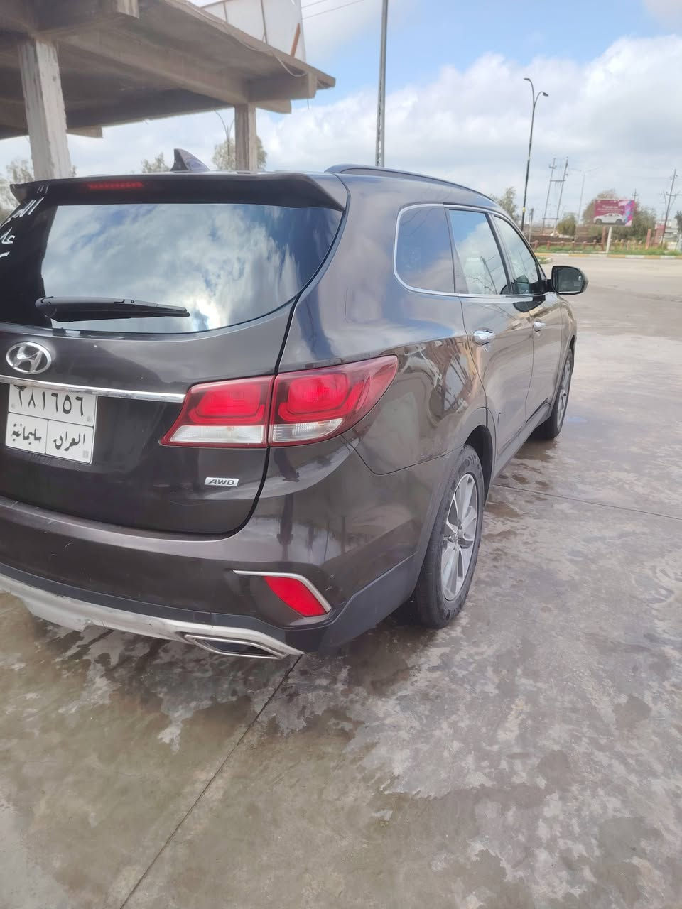 ال سلام عليكم ورحمة الله وبركاته
سياره سنتافي 2017 
6 اسلندر  7 راكب
رقم سليمانيه ماشيه ٧٩ الف
ضرر جاملق سكن تجاري
لون نفطي
كير محرك بل شرط
من دواخل غرق بل شرط
تخم تايرات قبل شهرين شادهن
دوشمه كاعيه وكشانه صحراوي
السعر 185 وبيها مجال حك جيتك
وحيا الله الجميع *********** كركوك حويجه
