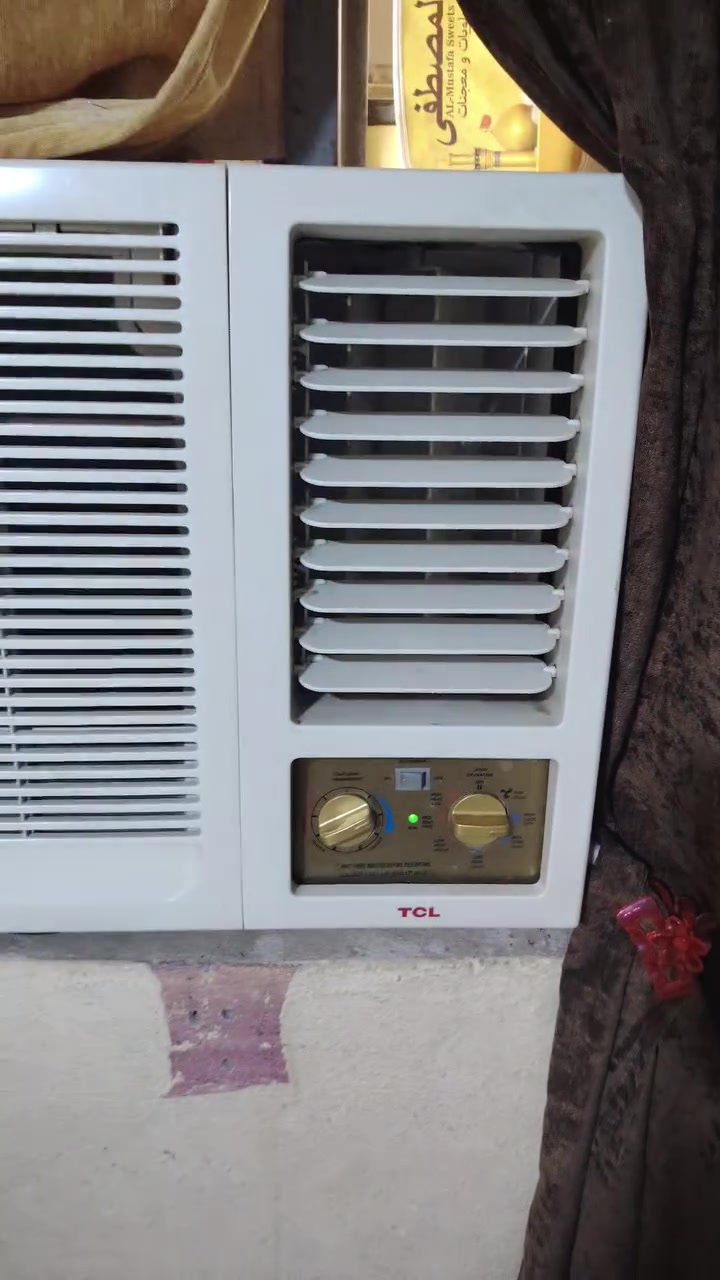 ***********
