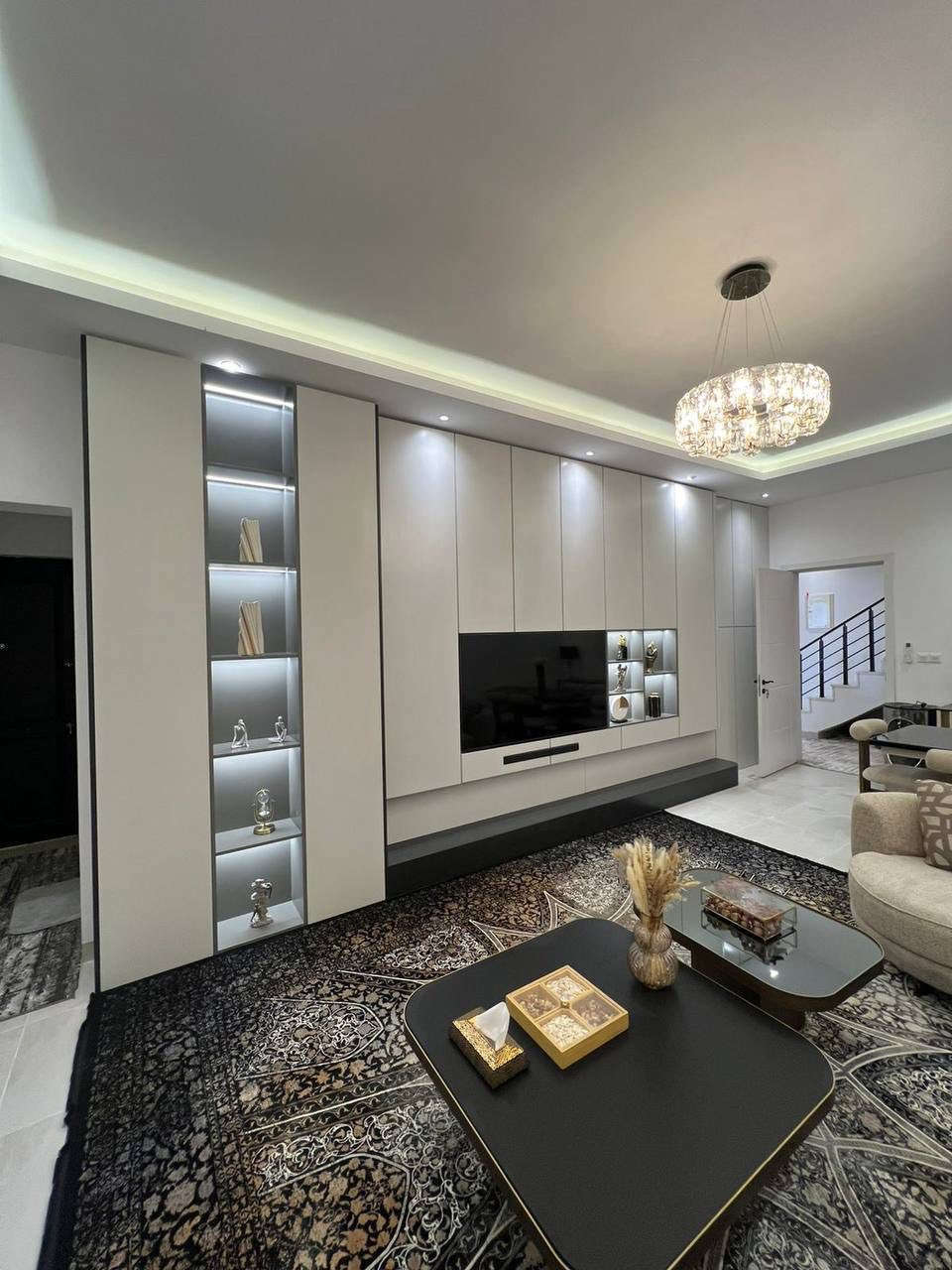 اشتي_فيلج 
بيت للبيع #مؤثث كامل
المساحة 280م ركن 
يتكون 
5 غرف نوم 
استقبال 
مطبخ حار وبارد 
مجموعة صحيات كراج حديقة

📸 السعر والصور متوفرة حصراً على قناتنا الرسمية في التليكرام
🔗 https://t.me/erbilkurdistanaqarat121

📞 اتصال أو واتساب:
0773-215-4111
0750-818-6447

⬅️ الأسعار والصور داخل القناة… لا تفوّت الفرصة
🏘️ تابعنا الآن وشوف أحدث العقارات يومياً

#اربيل #عقارات #عقارات_للبيع #كنجان_ستي_اربيل
#كوردستان_ستي #ماس_هيلز #اشتي_فيلج #زانر_ستي
#اربيل_الجديدة #هيوا_ستي #كلوبال_ستي


**إذا كنت صاحب هذا الإعلان وتريد حذفه لأي سبب، رجاءا أرسل رسالة إلى الدعم الفني**