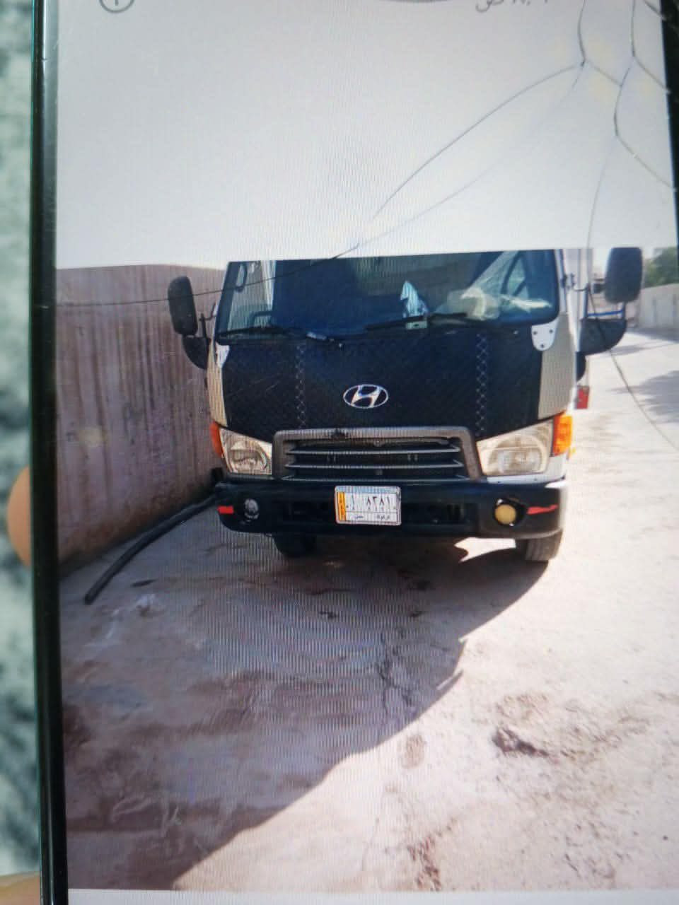 سلام عليكم هونداي  براد للبيع موديل ٢٠٠٩
براد متر ٥ متر شرط شغال حجم ٧٢ 
ملاحضه باب سكن تعديل بارد وبتكمه صبغ قليل بيها رقم كركوك مشروع وطني سنويه جديد العنوان كركوك 
رقم هاتف ***********
