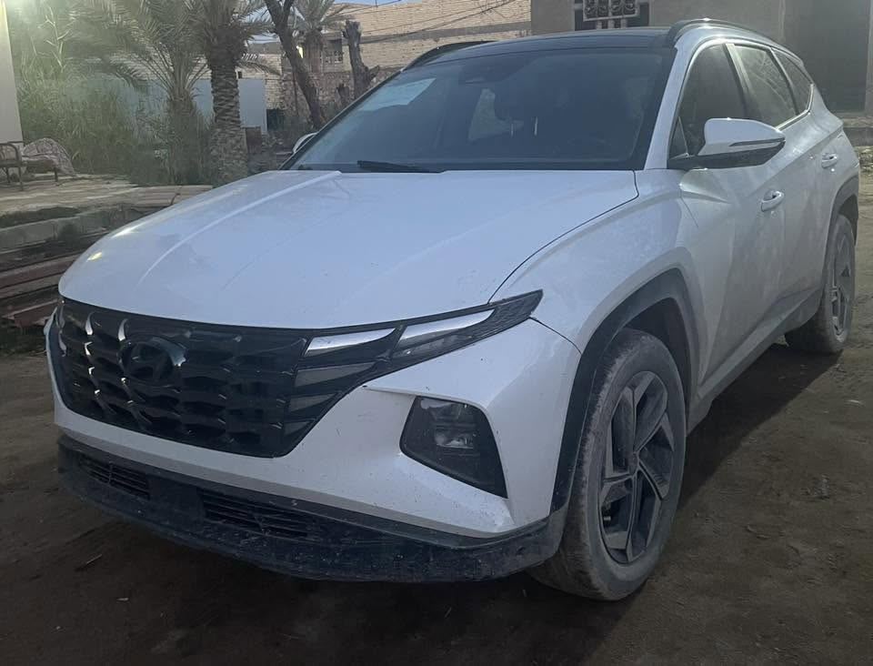 هونداي توسان هايبر مديل 2022
🔶هايبرد (بنزين + كهرباء) 
🔶محرك بنزين توربو 1600 اقتصادي 
🔶سيارة مواصفاتها فول 
بيه 3 قطع صبخ بدون دواخل 
السياره بيه مشكله بمحرك البنزين 
السيارة مرقمه بغداد بأسمي 
مكاني النجف
***********
