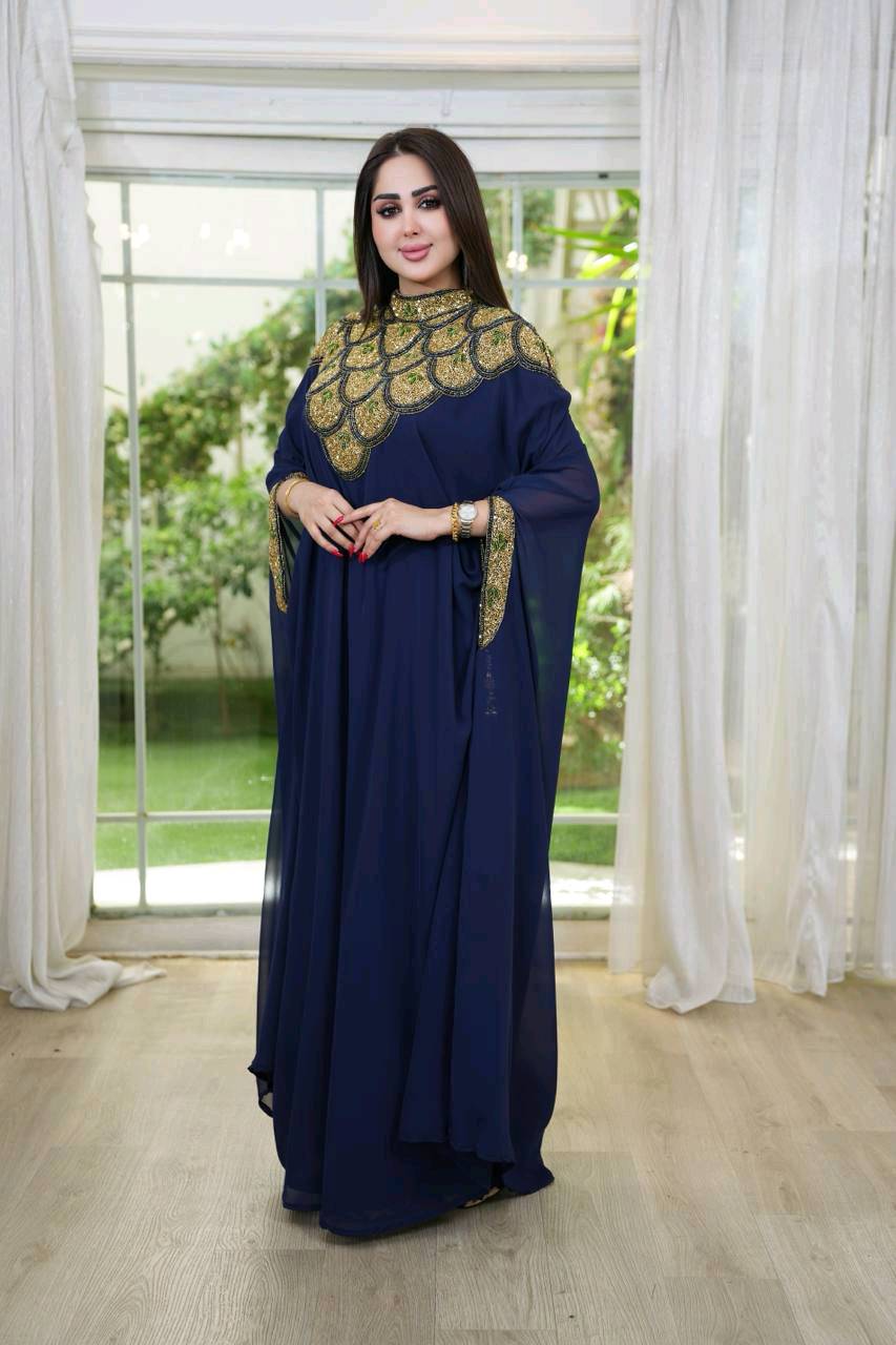 
 قطعتين  
فستان داخلي فيزون 
القطعة الخارجية شيفون 

#فيروز
🎗️يلبس :-  من وزن 60 الى وزن110
(فري سايز) 

💸سعر 50 الف🔥🔥🔥