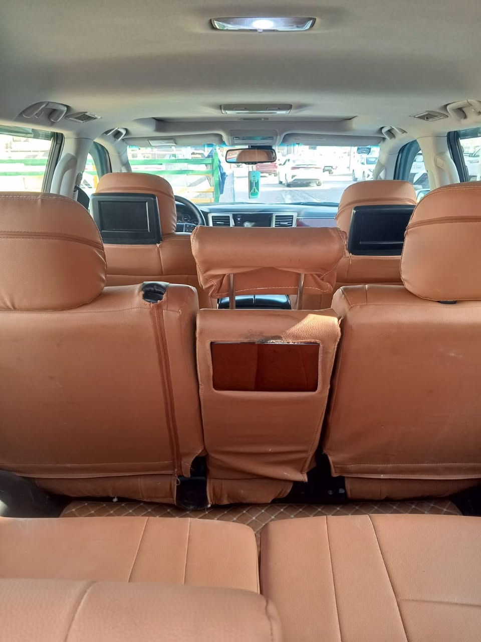 ‏سلام عليكم Lexus للبيع مودي 13 مقفولة كفالة عامة معروضة بأربع شدات وخمسة وأربعين عنوان واسط الصويرة ￼ وبيها مجال حجي جاي ￼***********￼
