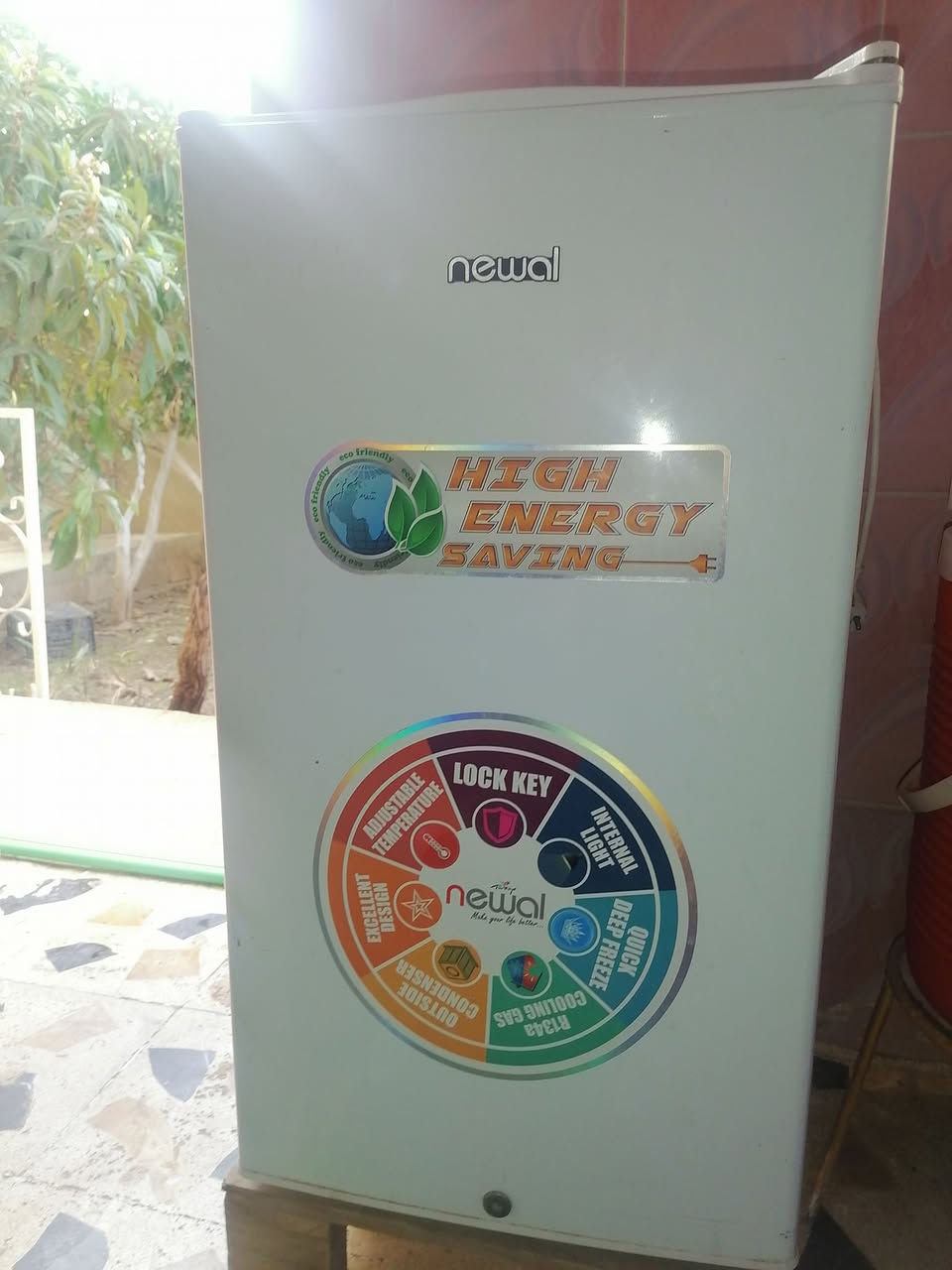 ثلاجة حجم صغير  ..  جديدة شغالة سعر 250 الف


**إذا كنت صاحب هذا الإعلان وتريد حذفه لأي سبب، رجاءا أرسل رسالة إلى الدعم الفني**