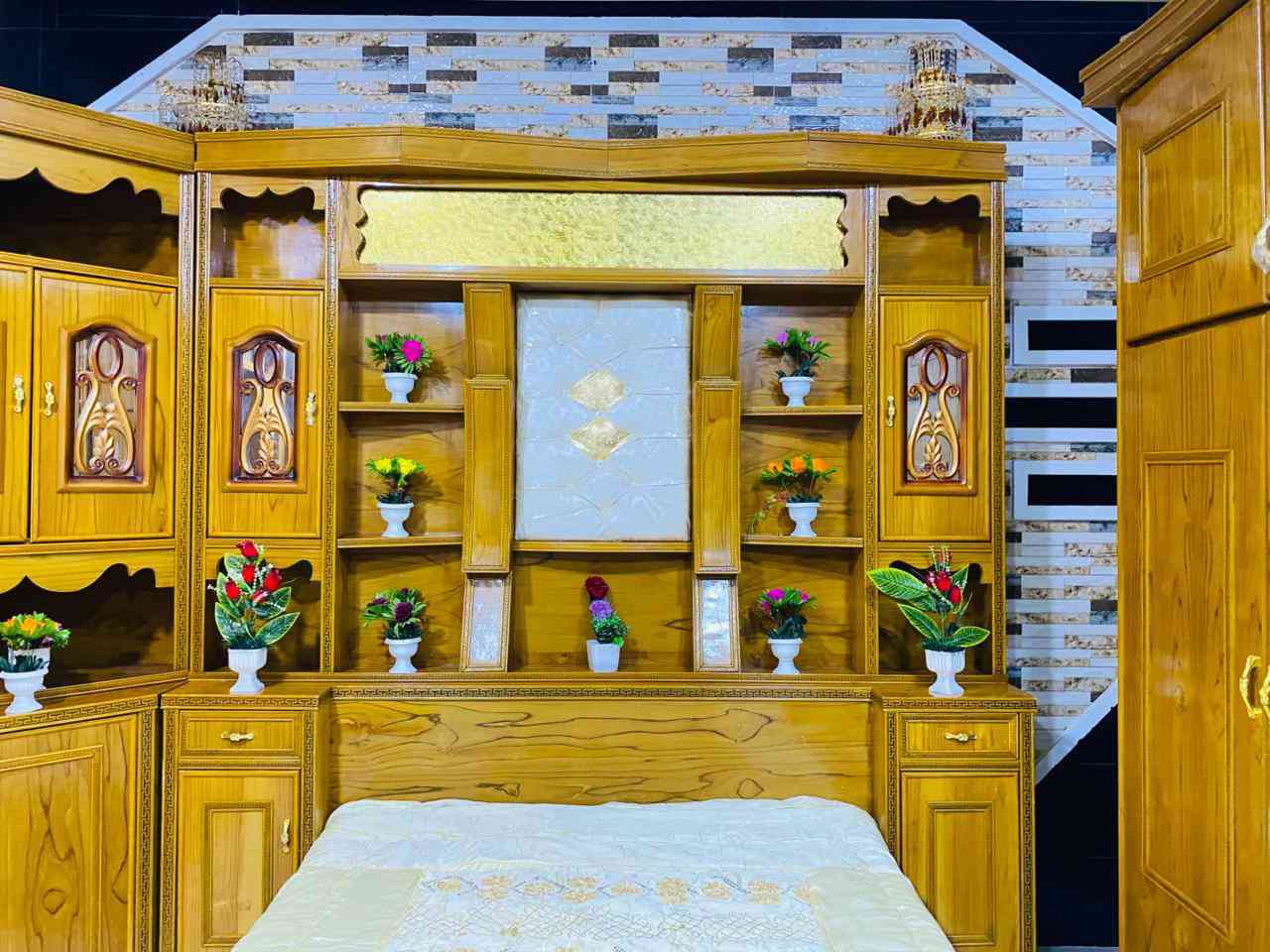 غرفه نوم عراقيه حطاطه صاج درجة اولى نضافه فول استخدام قليل اربعينيه قطعتين السعر مليون و250بي مجال العنوان الرمانه البعبيد الاتصال ***********
