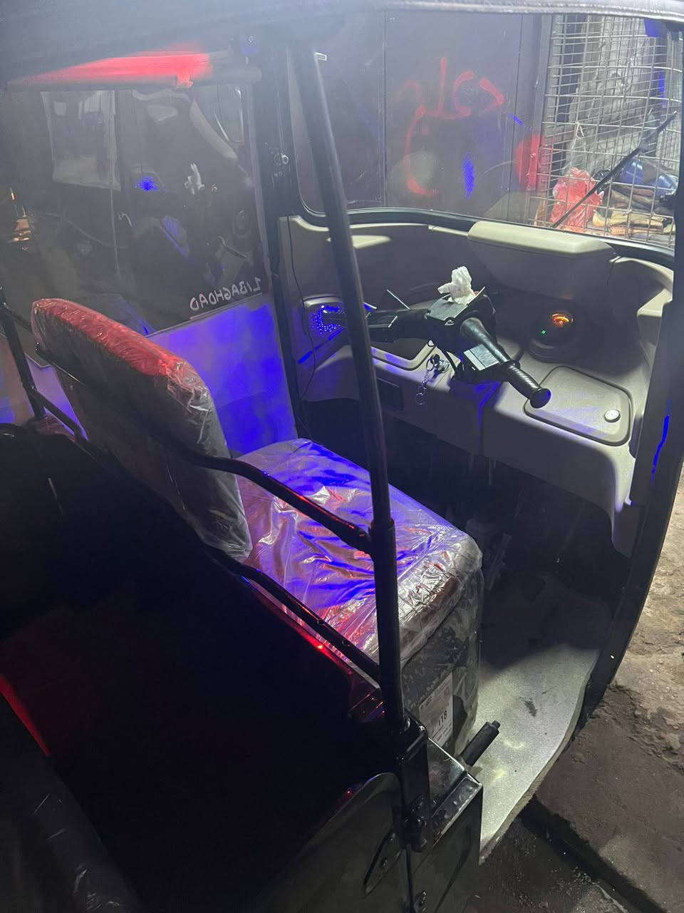 تكتك للبيع كفاله ماموجود على الفيس
***********
