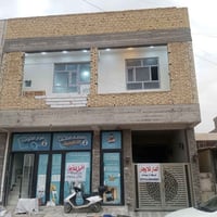 للاستثمار • شارع تجاري • أكثر من ٣ غرف