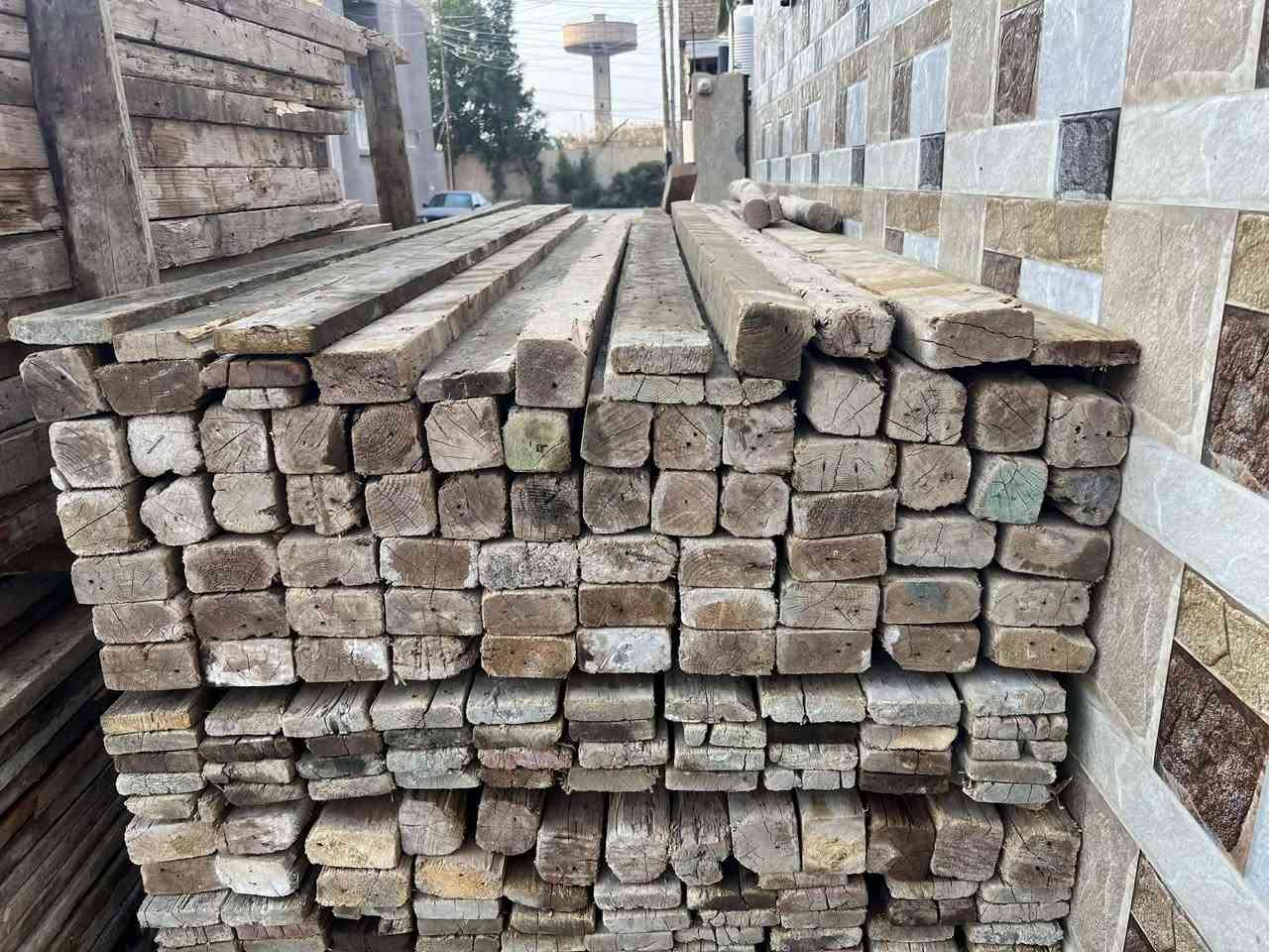 قالب خشب للبيع مساحه 180 متر المكان حله رقم ***********.                 ***********
