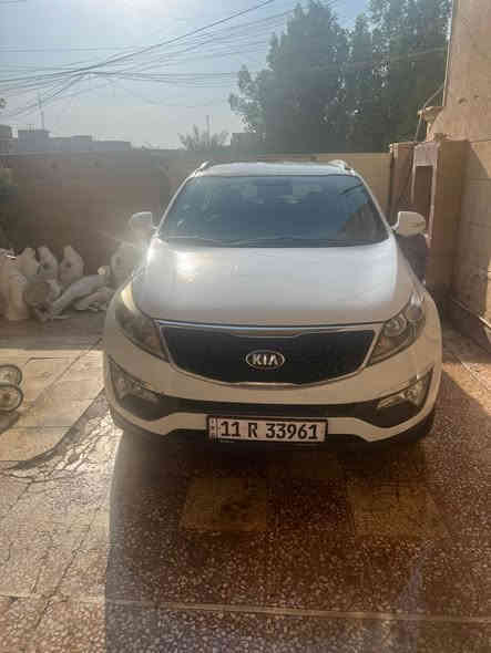 السلام عليكم
كيا سبورتج 
موديل ٢٠١٥ خليجي

بيها بداية القمارة مصبوغة اثر طابوك استارة بيت 
الصورة ضمن الصور
وبيها  جاملغ امامي مبدل جهة الصدر

سيارة جاهزة كير محرك صدر تبريد 
رقم بغداد الجديد شرط التحويل

مكان السيارة بغداد كاظمية
السعر ١٣٠ 

للاستفسار 
***********
