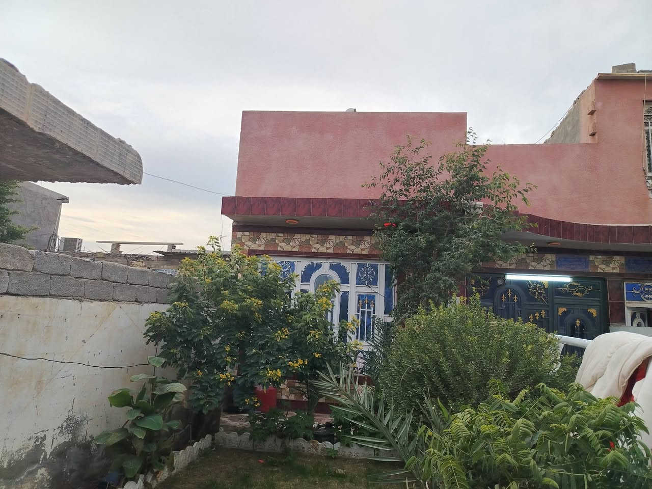 يا الله
بيت للبيع في حي الحكيم

نزلت بيت خليفة

مساحة 160متر

يحتوي على غرفة نوم 2

وصاله ومطبخ واستقبال

السعر ٣٧مليون

رقم الهاتف ***********
