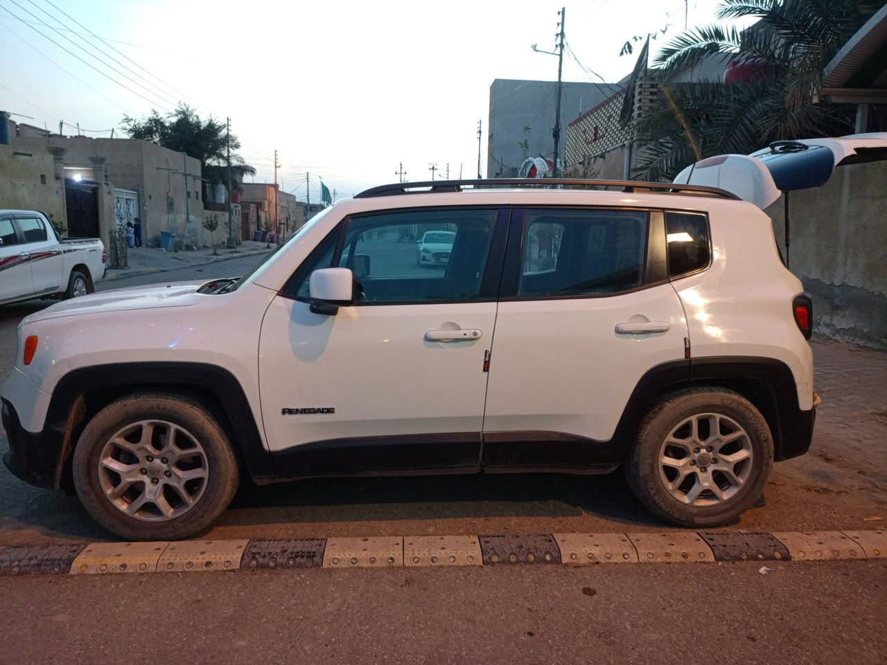 للبيع مديل 2016 سياره نظيفه مابيها أي حادث ولاقطعه مبدله كلها ليبل واحد ايرباكات كلهه سليمه فقط رشات صبغ تجميليه اثر شخوط شرط التحويل مكانهه البصره الهارثه سعر 118وبيها مجال ***********
