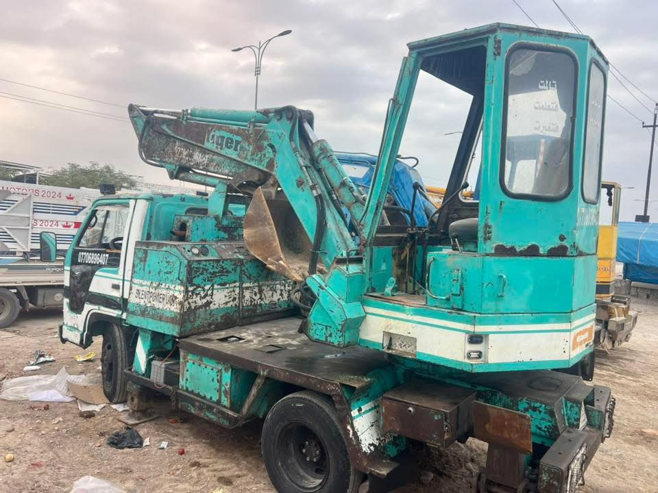 السلام عليكم للبيع حفاره تايكر موديل 92بسمي الحفاره جاهزه للبيع ابسعر امناسب لتصال عل رقم ***********
